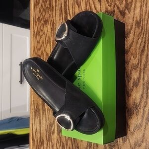 Kate Della Slide size 7.5